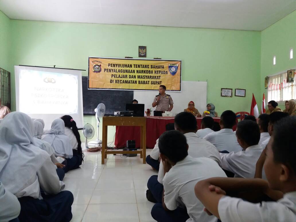 PENYULUHAN NARKOBA DI SMP N 2 BABAT SUPAT